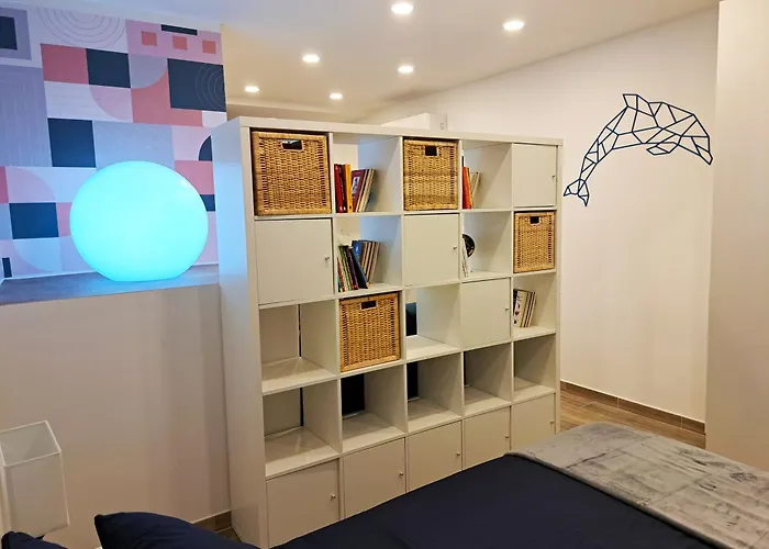 Dolphin & Whale House Apartment