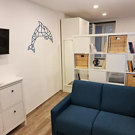 Dolphin & Whale House Gênes